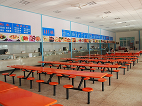 学校食堂