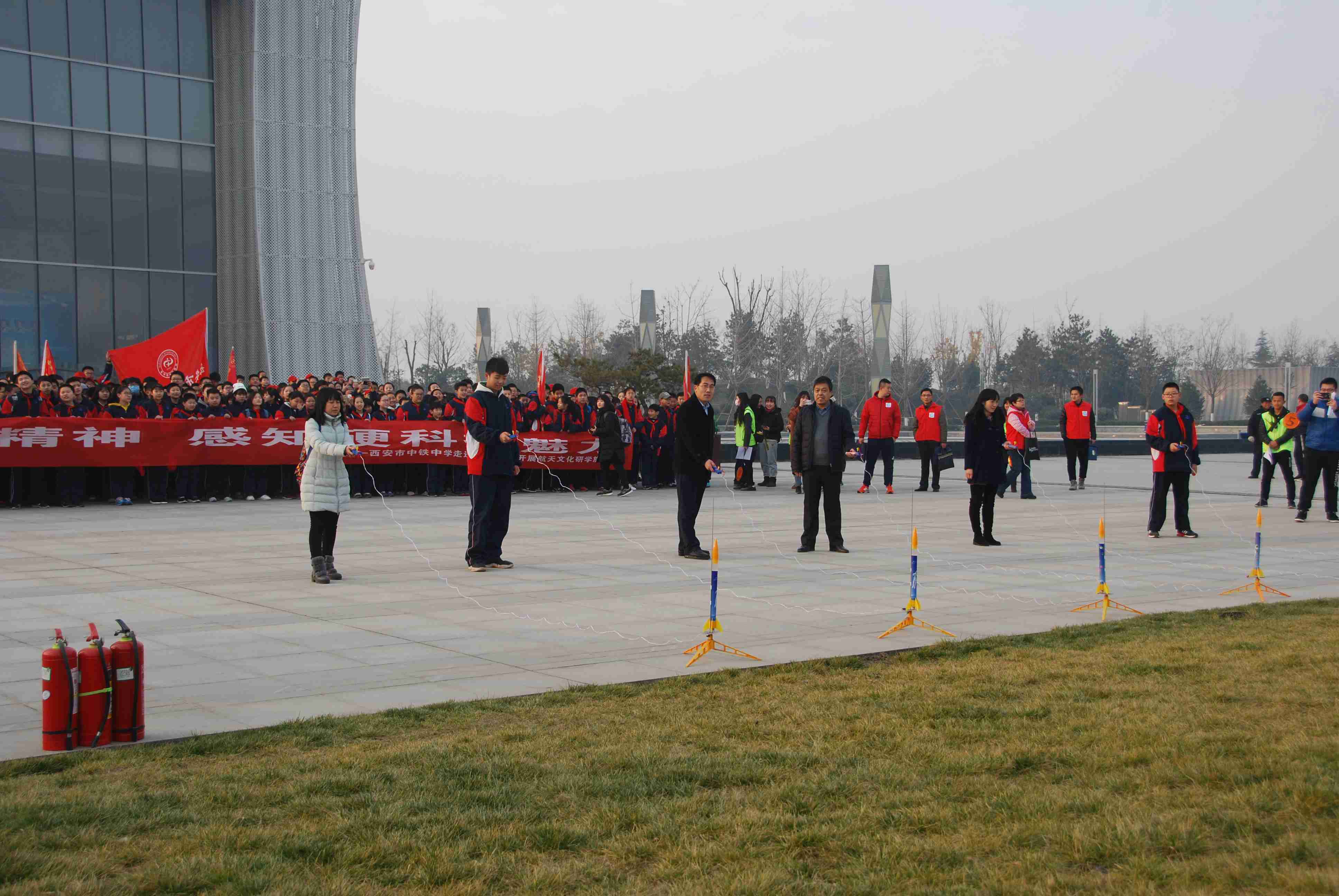  学习航天知识，领略科技魅力
