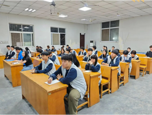 青春领航，赋能成长|学生处开展学生干部专题培训活动